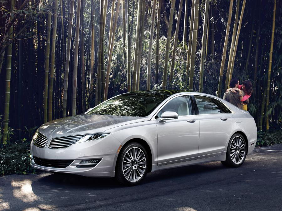  Lincoln MKZ Hybrid 2012 года  (фото 11 из 16)